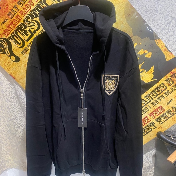 BALMAIN Vintage Crest Hoodie Size L - Picture 1 of 16